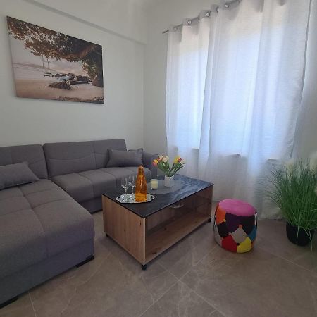 Lady Di Apartments Kaštela Екстериор снимка